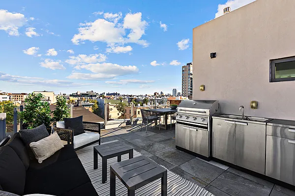 Sold by Compass | media 19