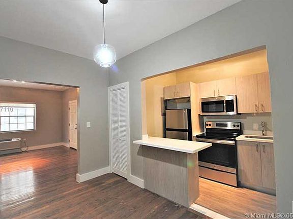 3rd image of 1336 Pennsylvania Ave APT 5