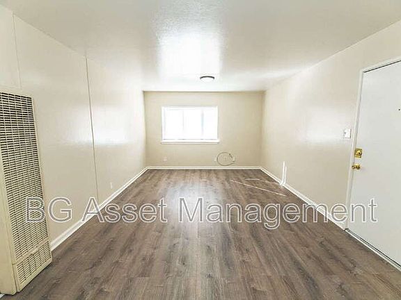 3rd image of 156 Marina Way