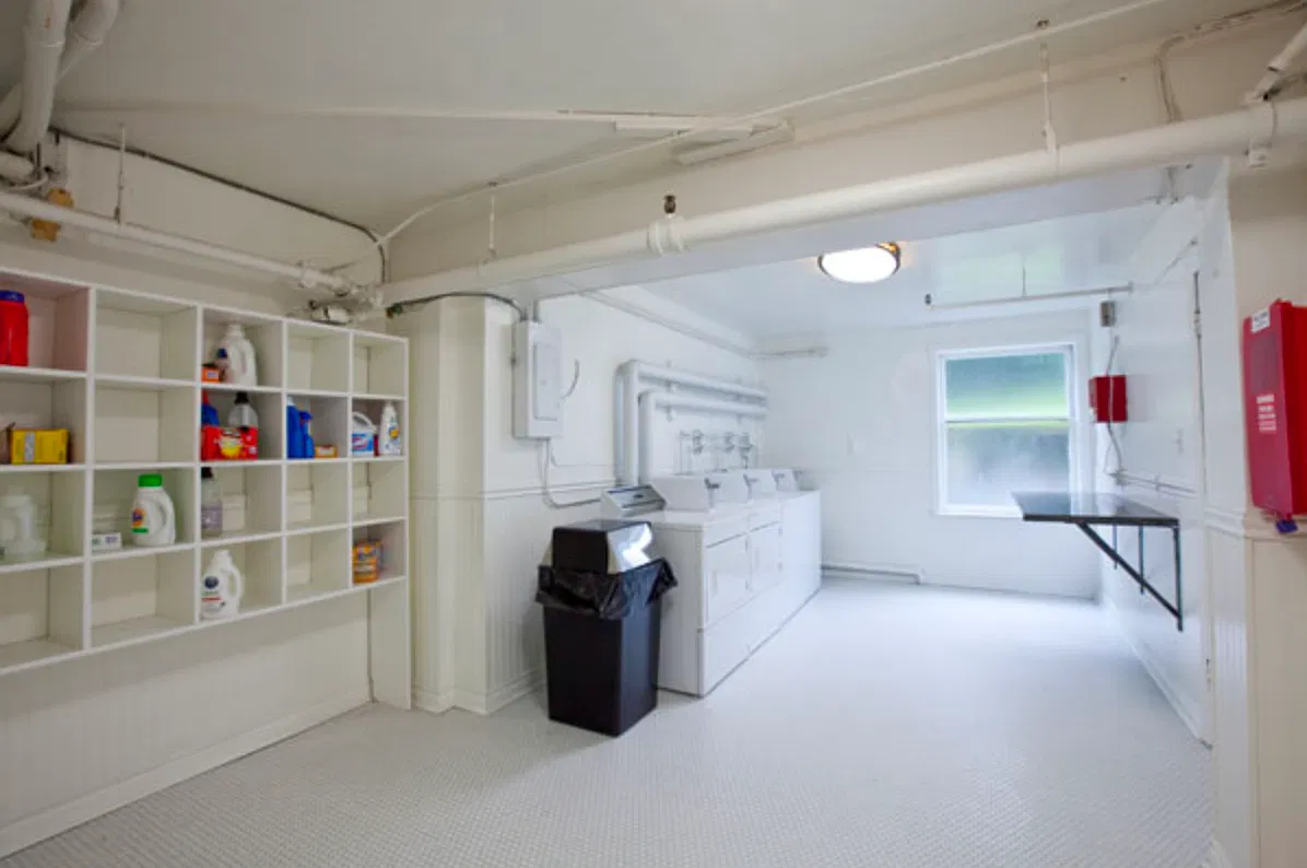 The James Apartments — Photo 4