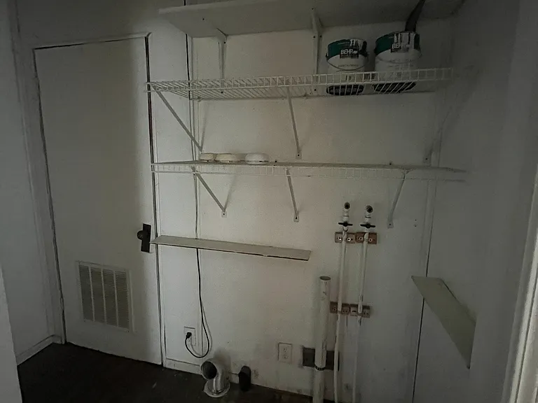 Harrison St — Photo 16