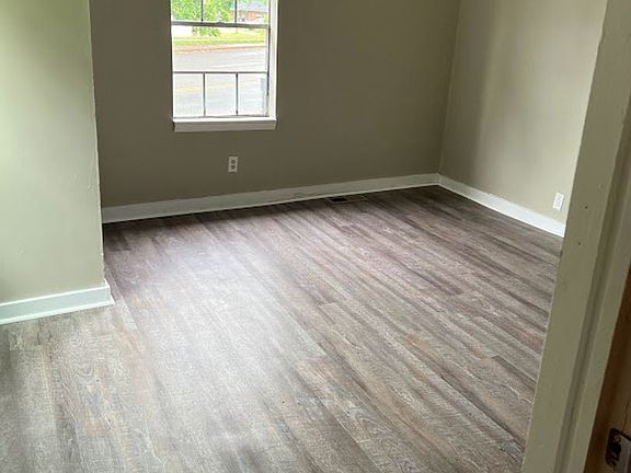 2nd image of 1411 Arlington Ave