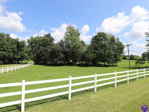 3rd image of 1828 Deckard School Rd