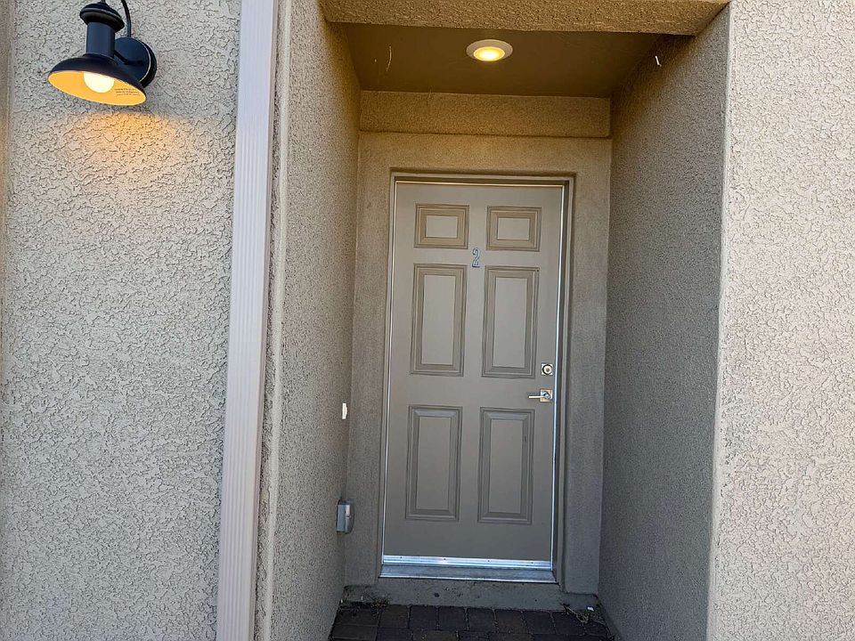1st image of 3965 N Robert Rd