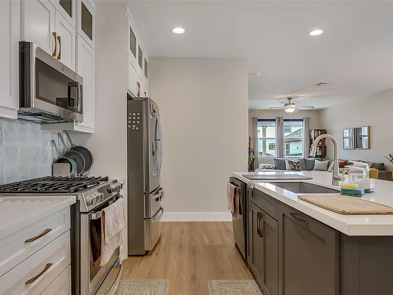 5403 Dimesky Ln — Photo 10
