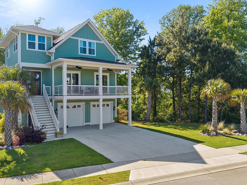 1st image of 352 Summerhouse Drive