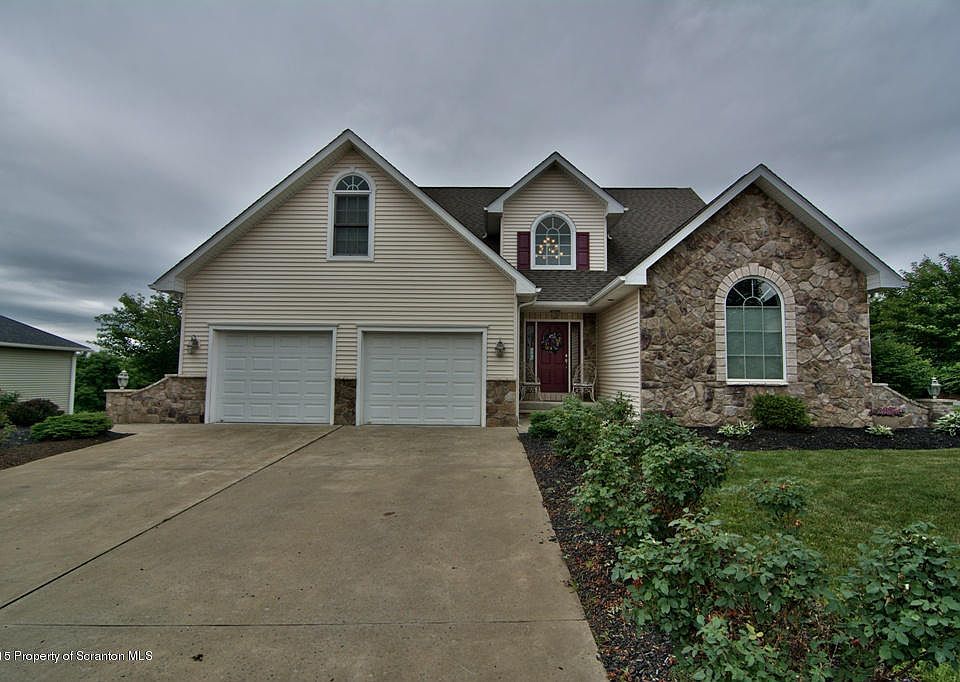 1st image of 516 Wedge Dr