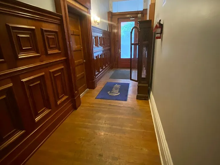 24 E Madison St — Photo 9