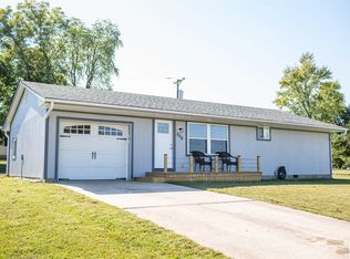 208 Crescent Dr, Lincoln, MO 65338