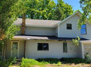 5304 Twin Lakes Rd, Cheboygan, MI 49721