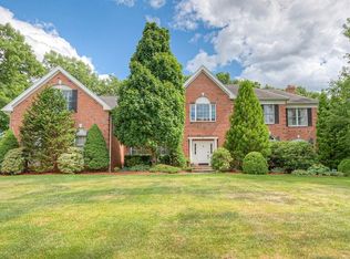 60 Greenwood Rd, Hopkinton, MA 01748