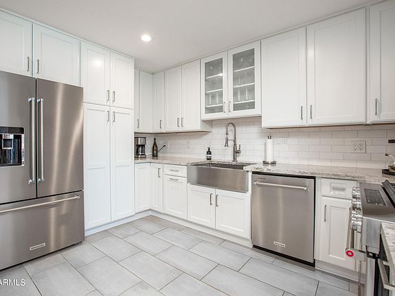 4th image of 8412 E Lewis Ave