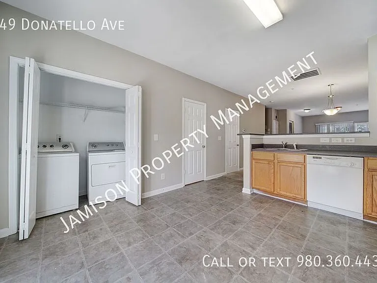 549 Donatello Ave — Photo 12
