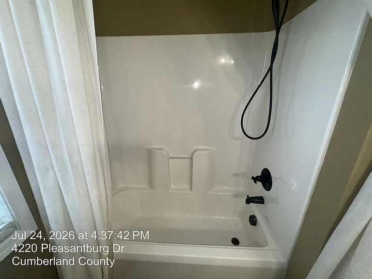 4220 Pleasantburg Dr — Photo 32