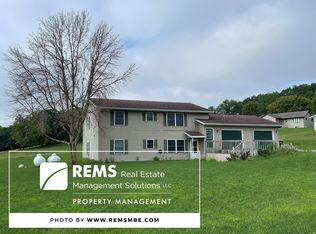 E6915 Chadwick Rd, Reedsburg, WI 53959