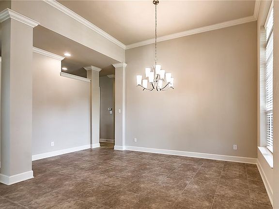 3rd image of 680 Dry Canyon Dr