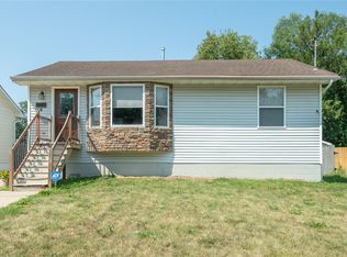 620 SW 61st St, Des Moines, IA 50312