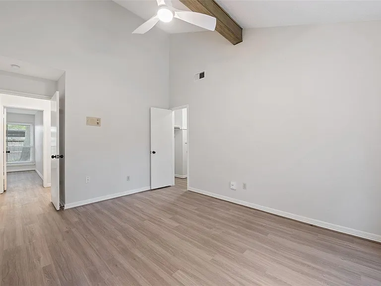 11805 Southlake Dr — Photo 13