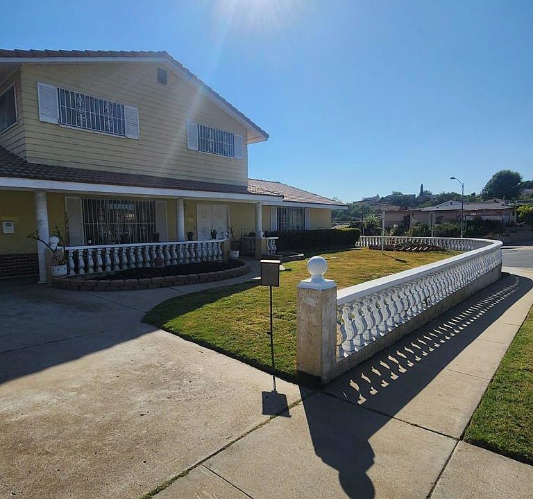1st image of 1902 Alta View Dr