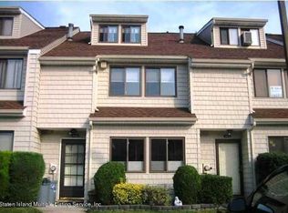 225 Signs Rd APT H, Staten Island, NY 10314