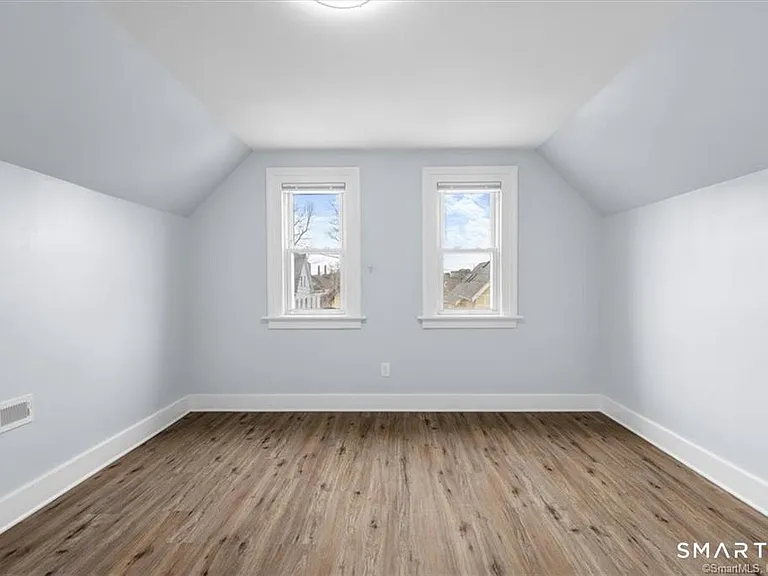 55 Admiral St #2 — Photo 28