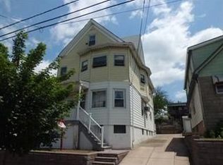 131 E 15th St, Paterson, NJ 07524