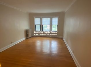 806 Washington St APT 1, Evanston, IL 60202
