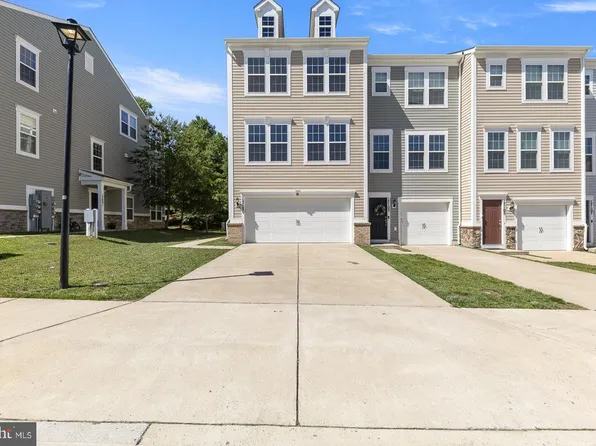 17101 Gibson Mill Rd #6, Dumfries, VA 22026