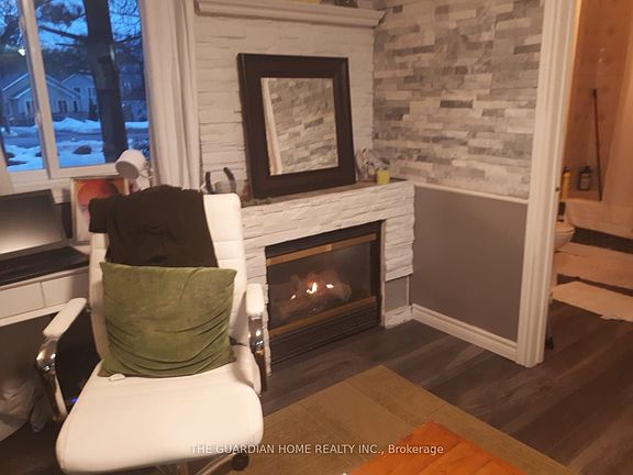 5th image of 28 & 30 Thompson Dr