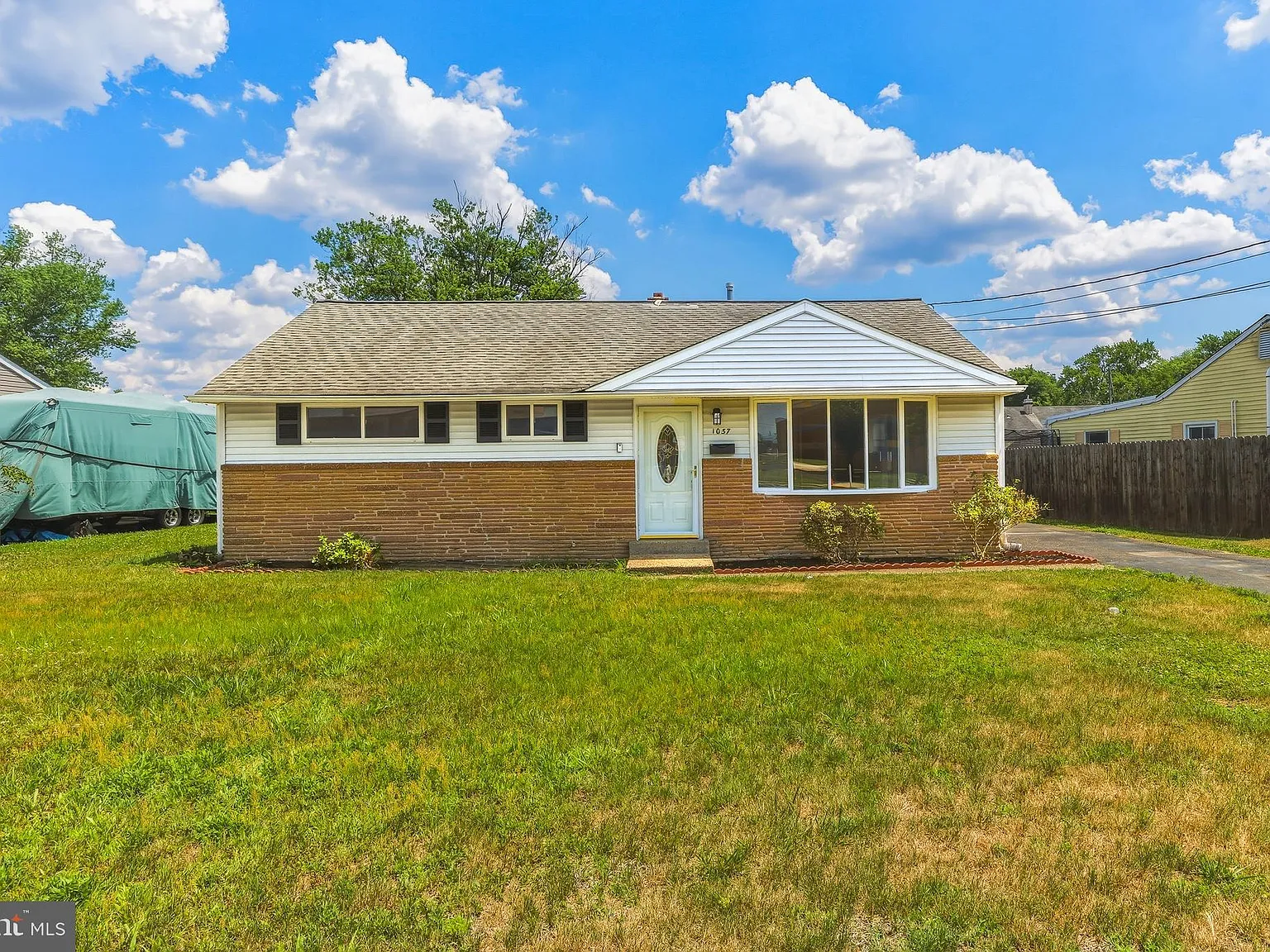 3 bed, 1248 sqft, $2,800 — Photo 1