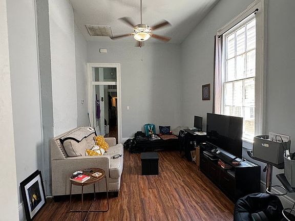 5th image of 2114-16 Josephine St #2116