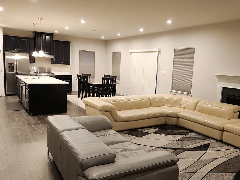 113 Coopers Hawk Dr #113 — Photo 4