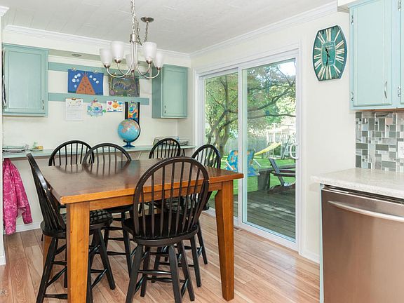5th image of 2242 Lynn Dr