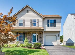 685 Strayer Dr, Windsor, PA 17366