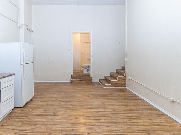 3rd image of 2105-2107 E Cesar E Chavez Ave #9