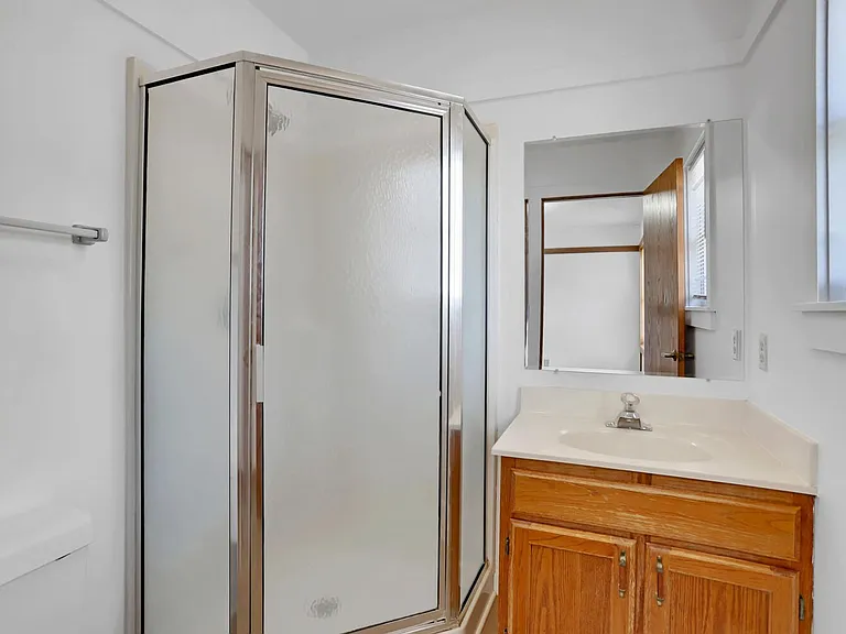 206 W William St #A — Photo 17