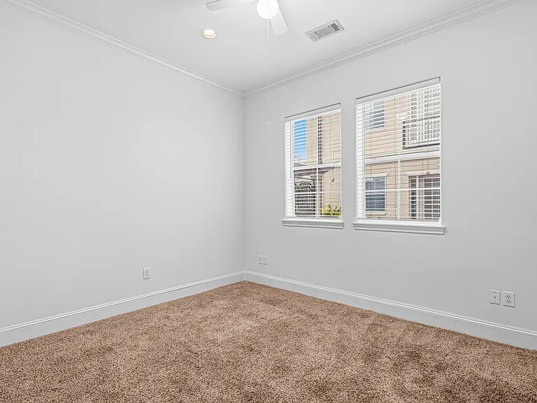 7134 S Mapleridge St #2E — Photo 20