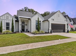 227 Canary Palm Way, Broussard, LA 70518