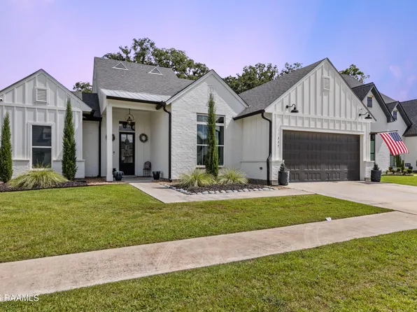 227 Canary Palm Way, Broussard, LA 70518