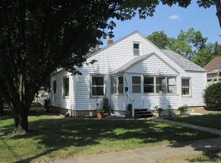 2441 S 3rd St, Burlington, IA 52601