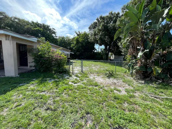 1010 S 7th Street, Fort Pierce, FL 34950