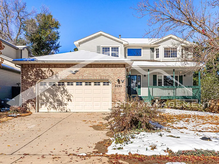 2295 Vineyard Pl — Photo 2