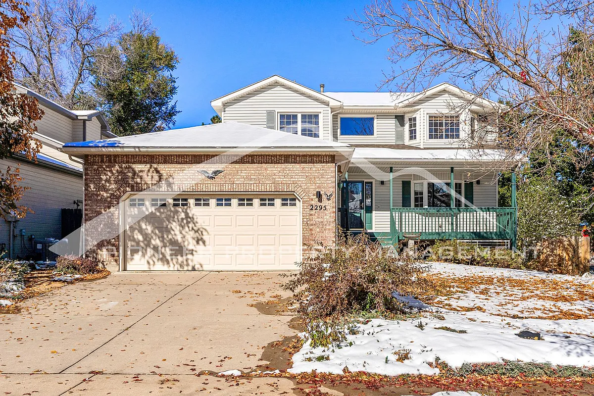 Building Photo - 2295 Vineyard Pl