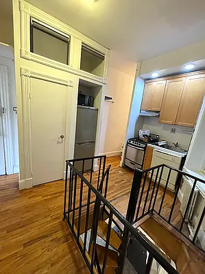 Rented by LJ Sloane Management | media 14