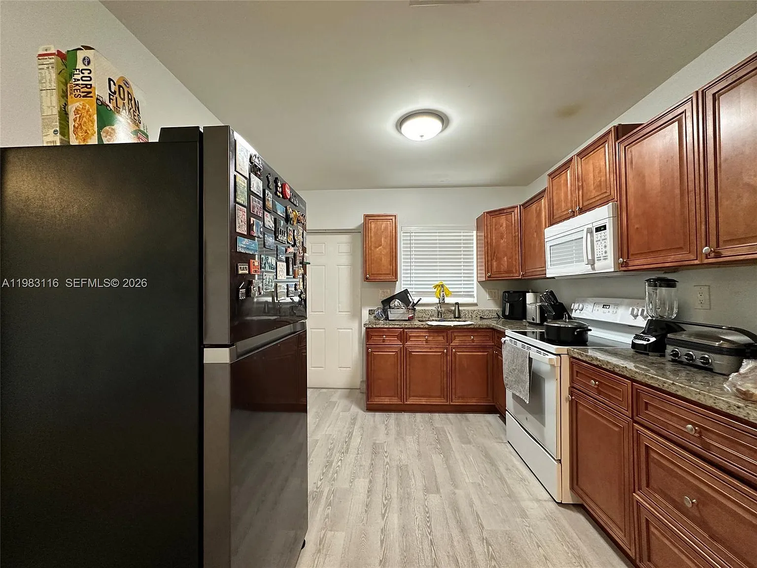 3 bed, 2.0 bath, $2,700 — Photo 4