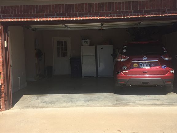 Attached 2 car garage
