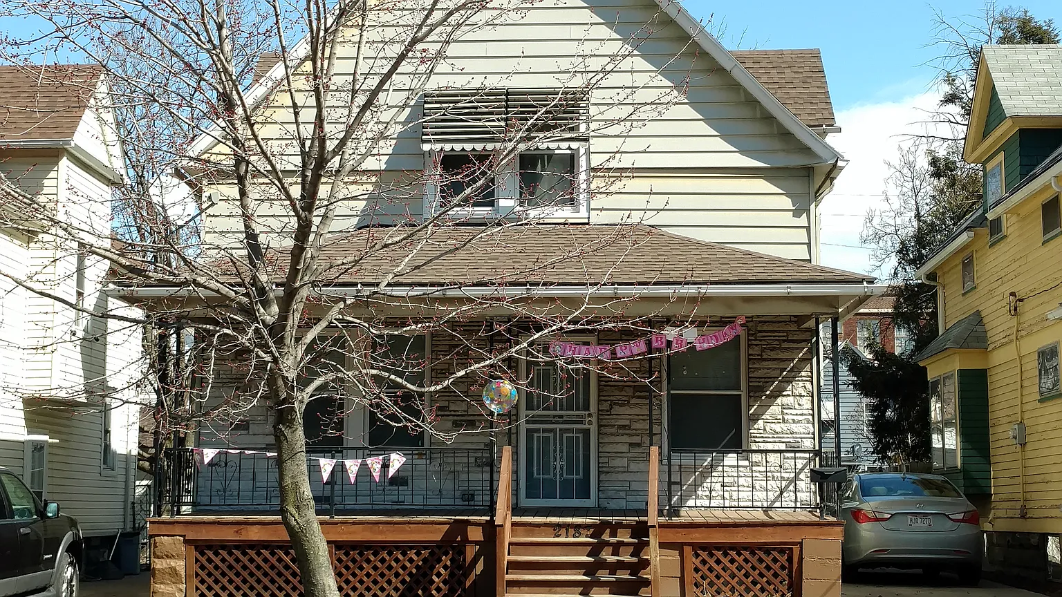 2187 W 95th St photo 1