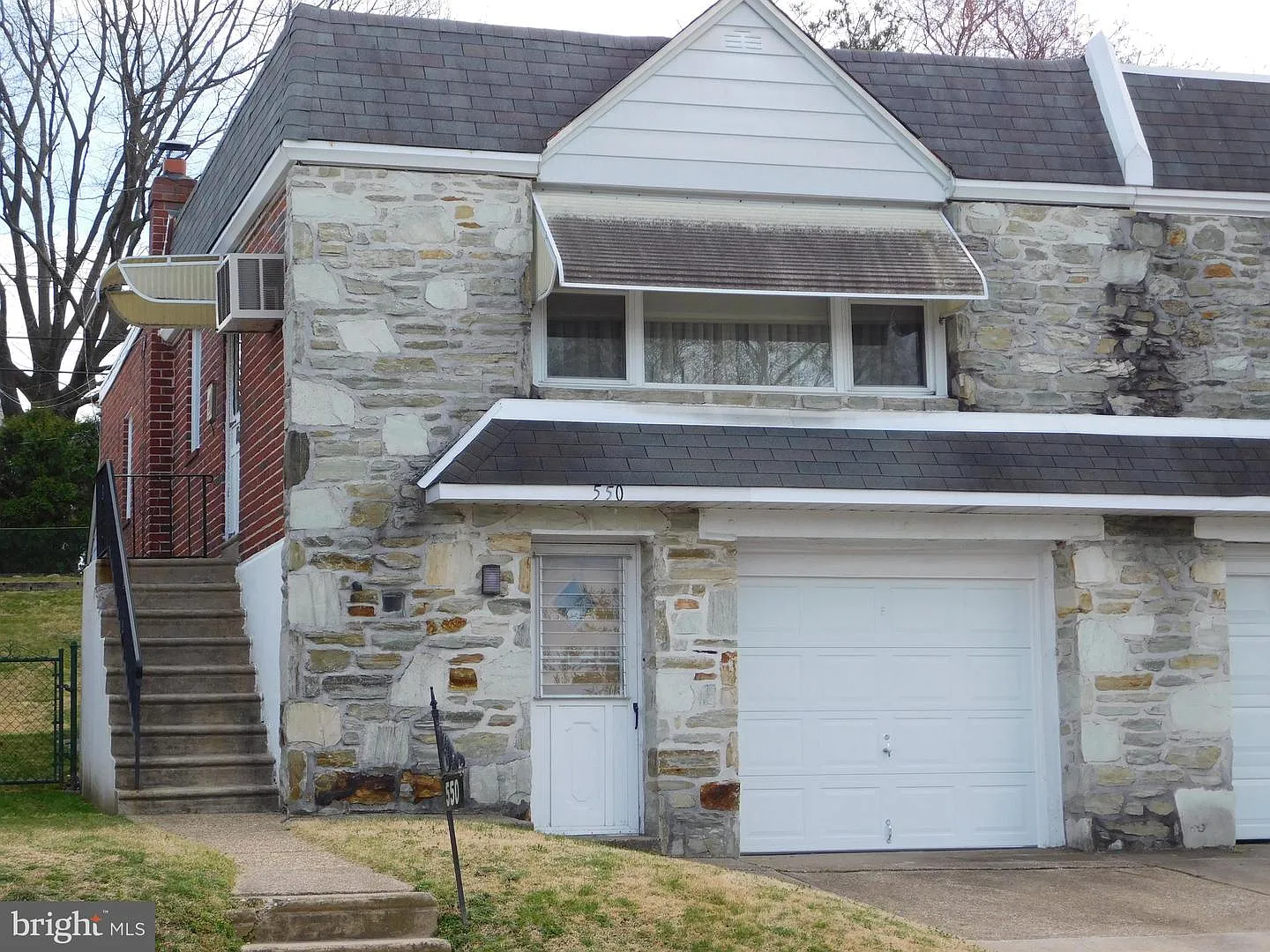 550 Wartman St photo 1