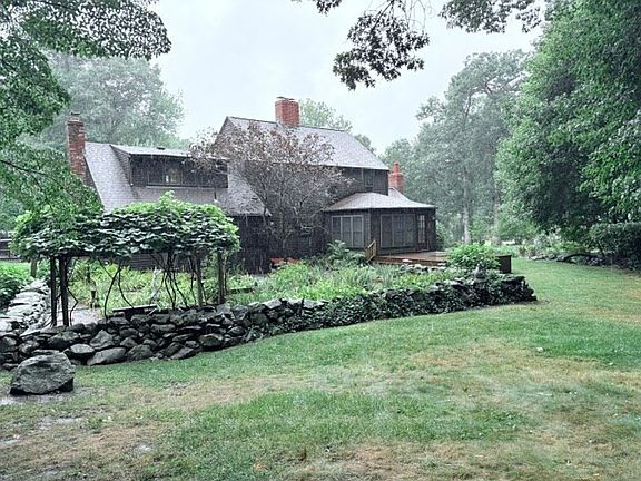 4th image of 6 Greentree Ln
