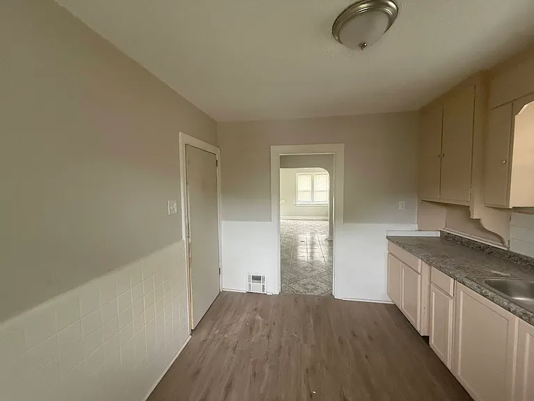 4519 June Ave — Photo 15